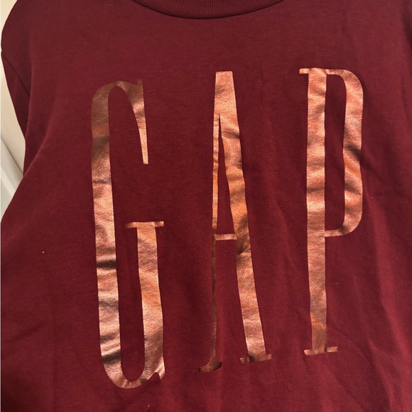 GAP Women's Burgundy Logo Sweatshirt - Picture 6 of 11